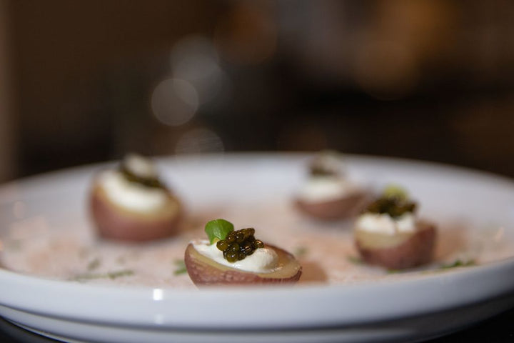 7 Delicious Accompaniments to Eat With Your Caviar